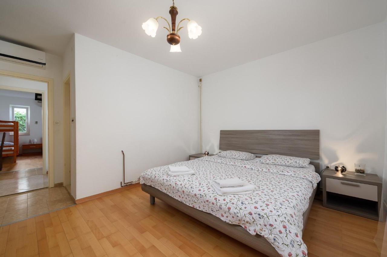Apartman Inteuro بوريتش المظهر الخارجي الصورة